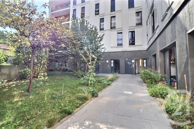Appartement à vendre - 2 pièces - 56,69 m2 - Bagnolet - 93 - ILE-DE-FRANCE