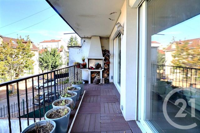 Appartement F4 à vendre - 4 pièces - 113 m2 - Noisy Le Sec - 93 - ILE-DE-FRANCE