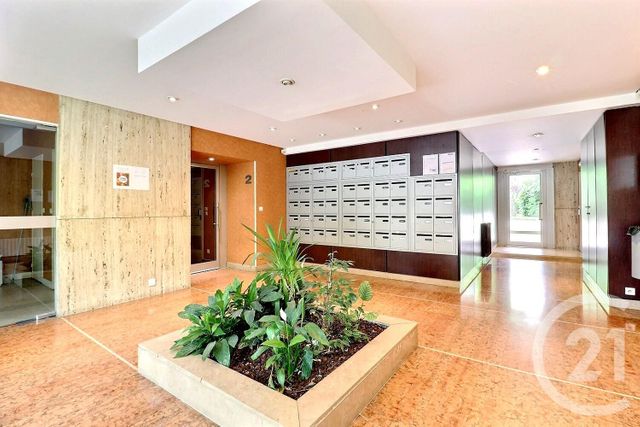 Appartement F2 à vendre - 2 pièces - 37 m2 - Les Lilas - 93 - ILE-DE-FRANCE