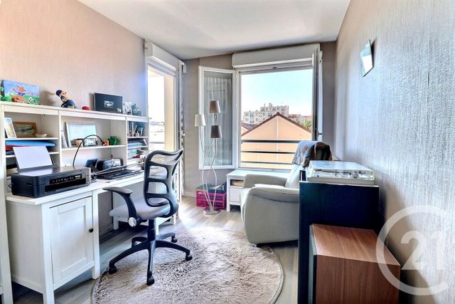 Appartement F4 &agrave; vendre - 4 pi&egrave;ces - 80,15 m2 - Bagnolet - 93 - ILE-DE-FRANCE