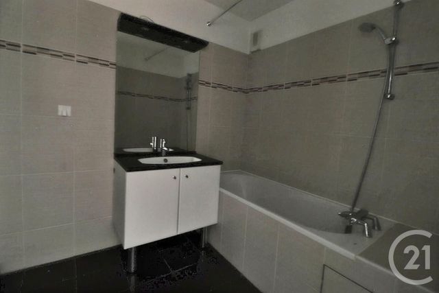 Appartement &agrave; vendre - 3 pi&egrave;ces - 70 m2 - Les Lilas - 93 - ILE-DE-FRANCE