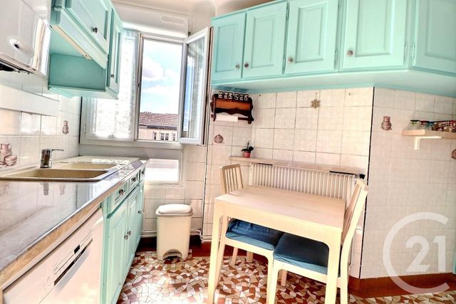 Appartement &agrave; vendre - 4 pi&egrave;ces - 84,45 m2 - Les Lilas - 93 - ILE-DE-FRANCE